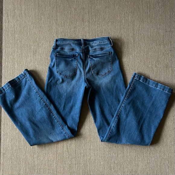 NYDJ's Wide Leg Jeans - Picture 5 of 12